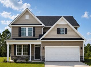 105 Darmouth Dr, Cameron, NC 28326