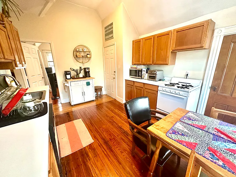 80 Fairbanks St #3 — Photo 8