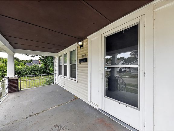 3rd image of 37 Redder Ave