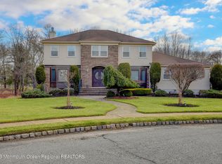 14 Nancy Rd, Marlboro, NJ 07746