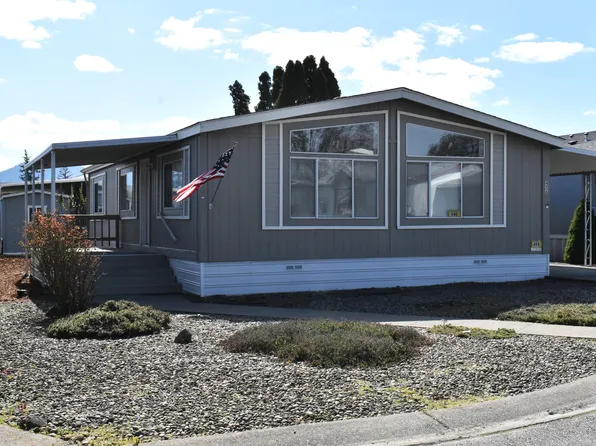 456 Whispering Willow Dr, Grants Pass, OR 97527