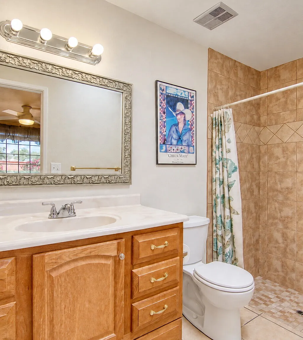 2 bed, 2.0 bath, 1203 sqft, $1,600 — Photo 4