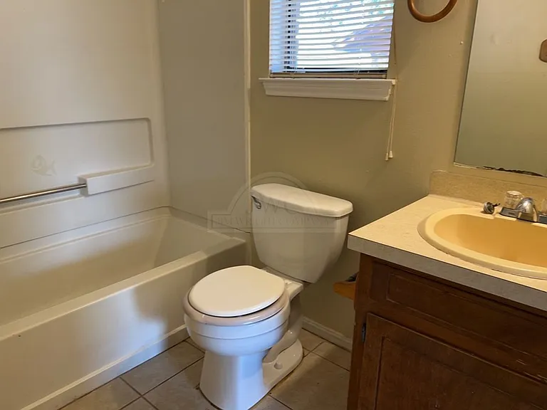 105 Jason Dr — Photo 11