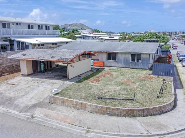 7211 Aipo Pl, Honolulu, HI 96825