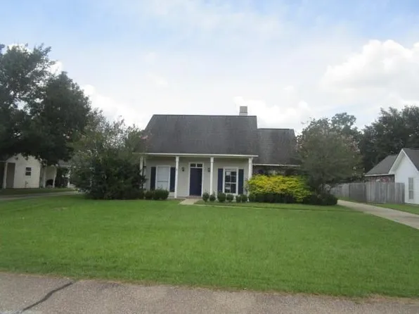 25889 Regency Ave, Denham Springs, LA 70726