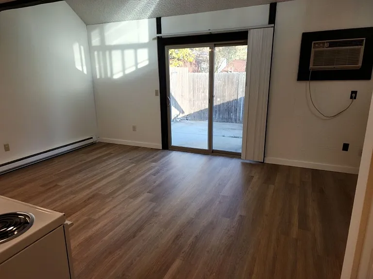 Regal Lofts — Photo 4