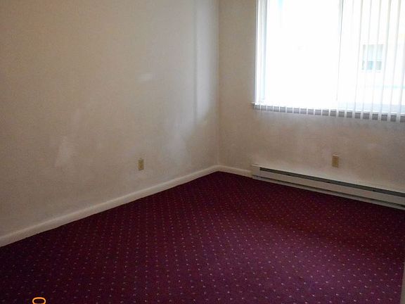 5th image of 605 W Ocean View Ave APT 8