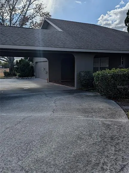 408 Lexington Dr — Photo 11