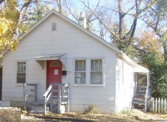 1st image of 3208 Airway Ave