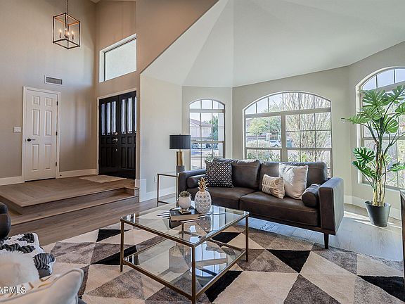 4th image of 11253 N 129th Way