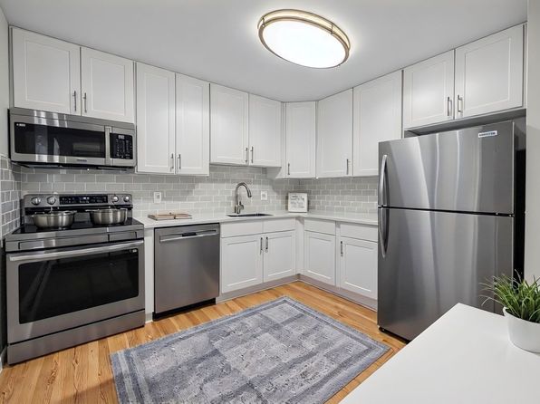 100 Hartford Dr #D8957a2e9