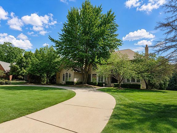 2nd image of 5539 Carrollton Ct