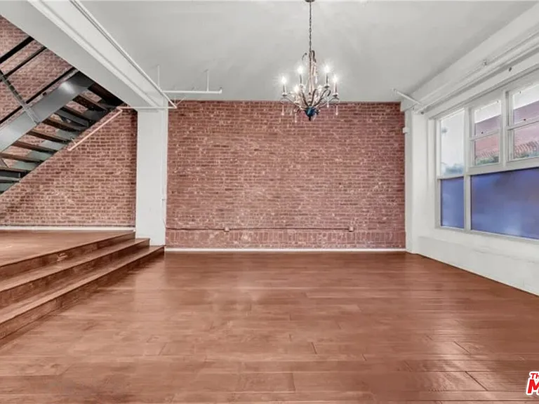 510 S Hewitt St #102 — Photo 5