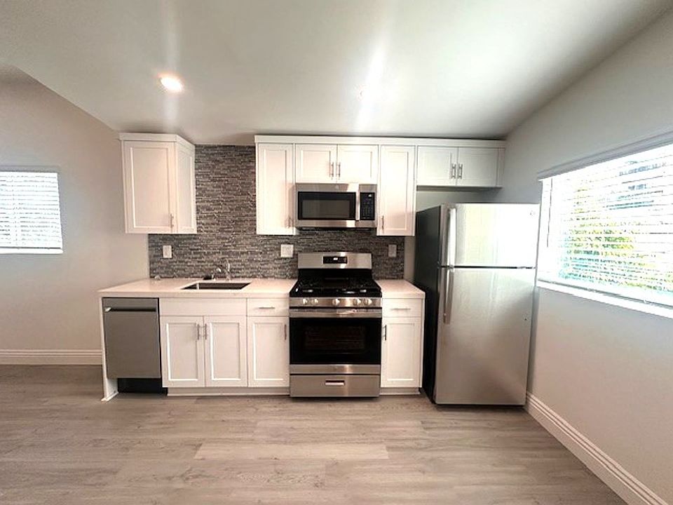 1st image of 515 Pennsylvania Ave APT 9