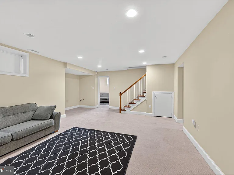 5105 34th St NW — Photo 16
