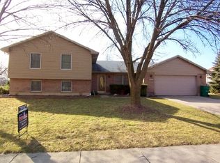 7105 Taywood Rd, Englewood, OH 45322