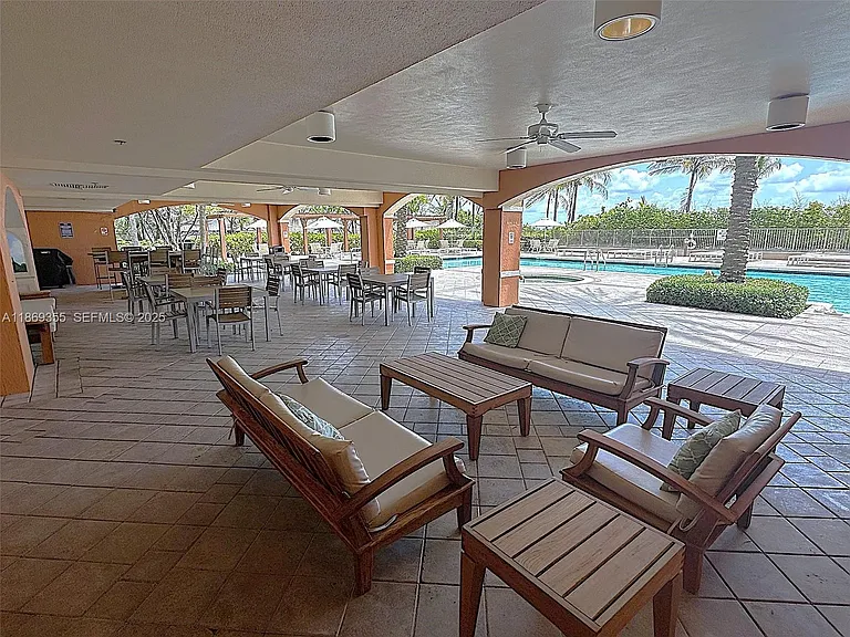 2080 S Ocean Dr #Penthouse 3 — Photo 32