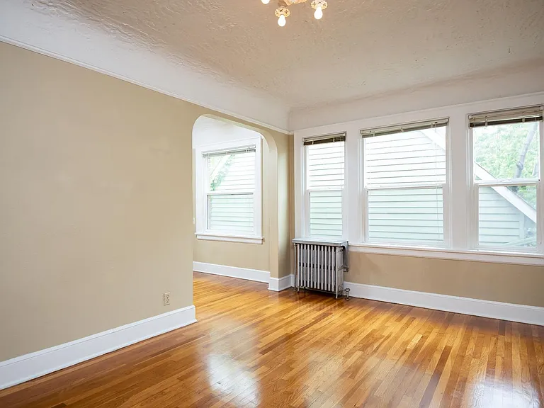 2235 NW Johnson St — Photo 14