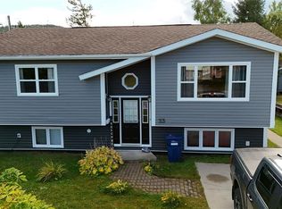 33 Sunnyslope Drive, Corner Brook, NL A2H7J2