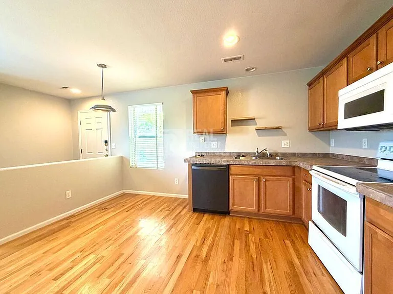 7881 S Kalispell Cir — Photo 3