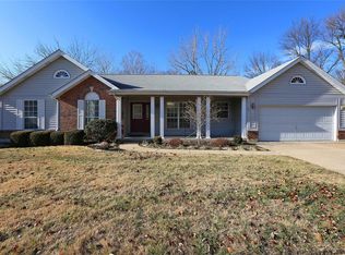 907 Zohner Ct, Florissant, MO 63031