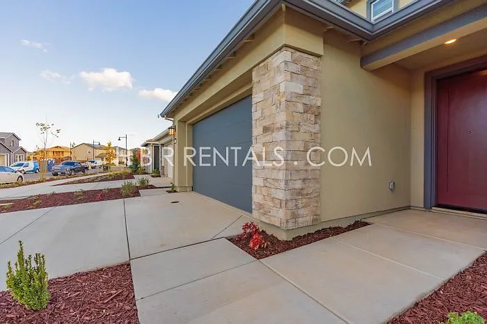 2752 Tribune St — Photo 43