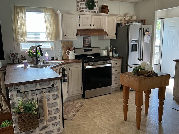 4th image of 62430 Locust Rd Lot 128