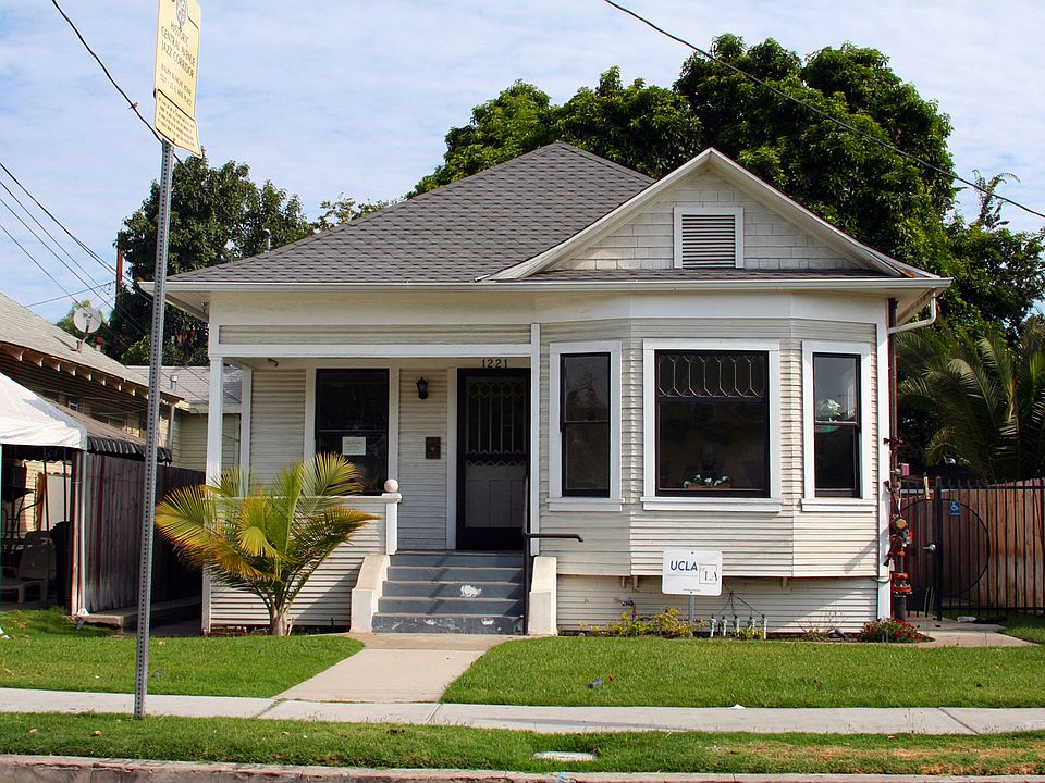 1st image of 40 Franklin St
