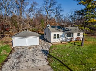 480 Grand Ave, Lake Zurich, IL 60047