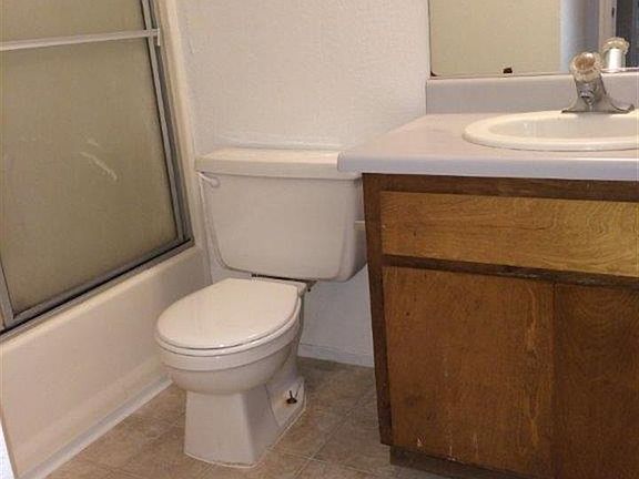 5th image of 142 Birch St APT 2