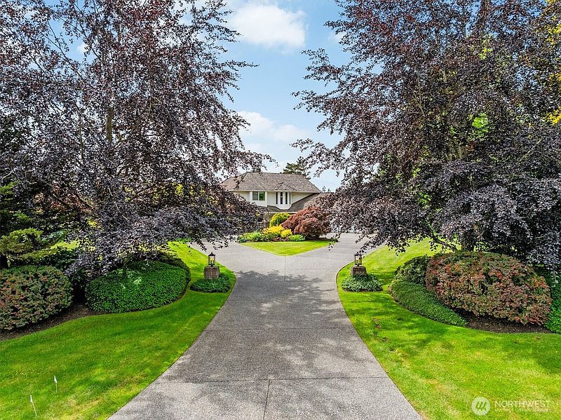 3rd image of 8908 135th Drive SE