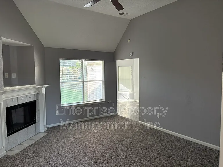 4429 S Cedar Bark Cv — Photo 2