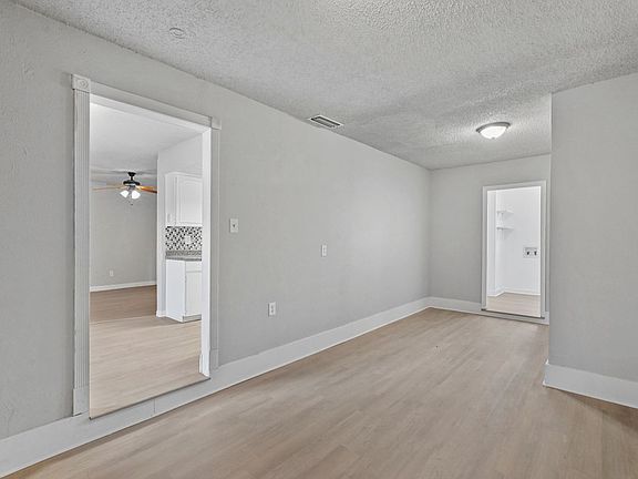 5th image of 805 Northshore Dr