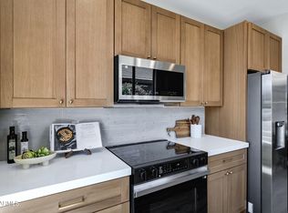 272 N KIMBERLEE Way, Chandler, AZ 85225