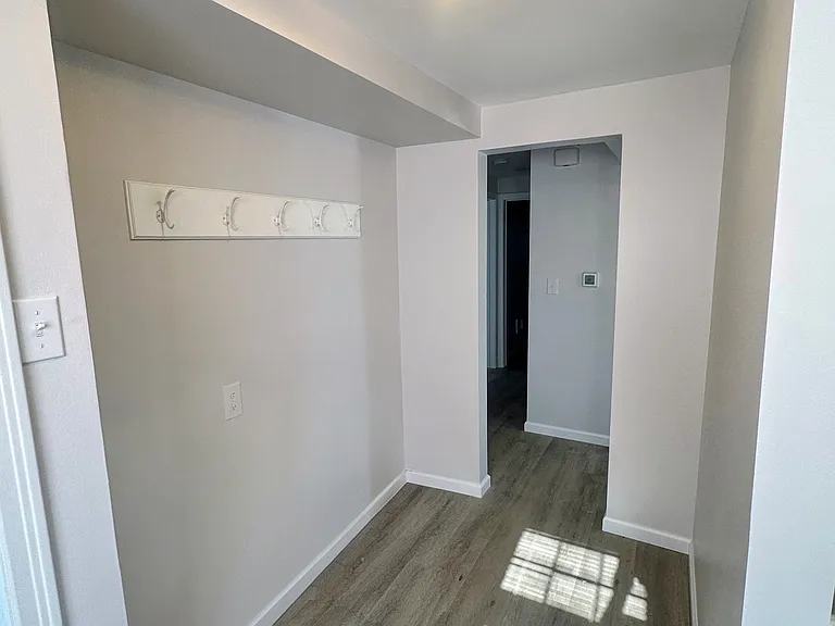1185 Brighton Rd — Photo 8