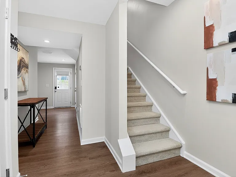 5710 Granbury Dr — Photo 2