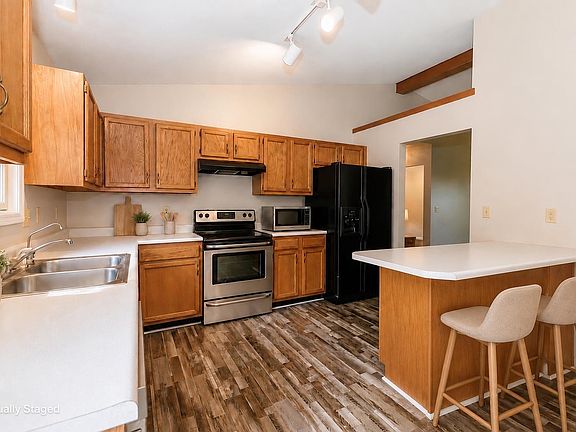 5th image of 3004 North Dr #500-W