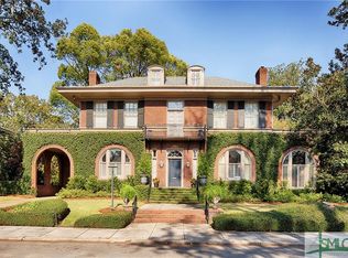 206 E 45th St, Savannah, GA 31405