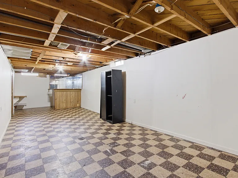 7044 Hudson Ave — Photo 11