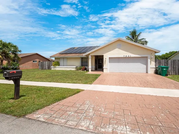 7921 NW 90th Ave, Tamarac, FL 33321