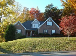 326 Knoll Creek Cir, Chattanooga, TN 37415