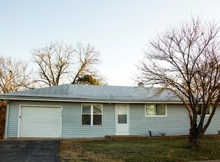 2070 Hilltop Dr, Arnold, MO 63010