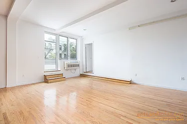 Rented by aptsandlofts.com