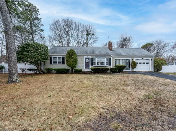 59 Captain Dore Rd, South Yarmouth, MA 02664