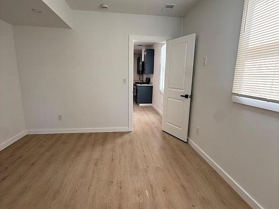 4th image of 94 Broughton Ave #2A