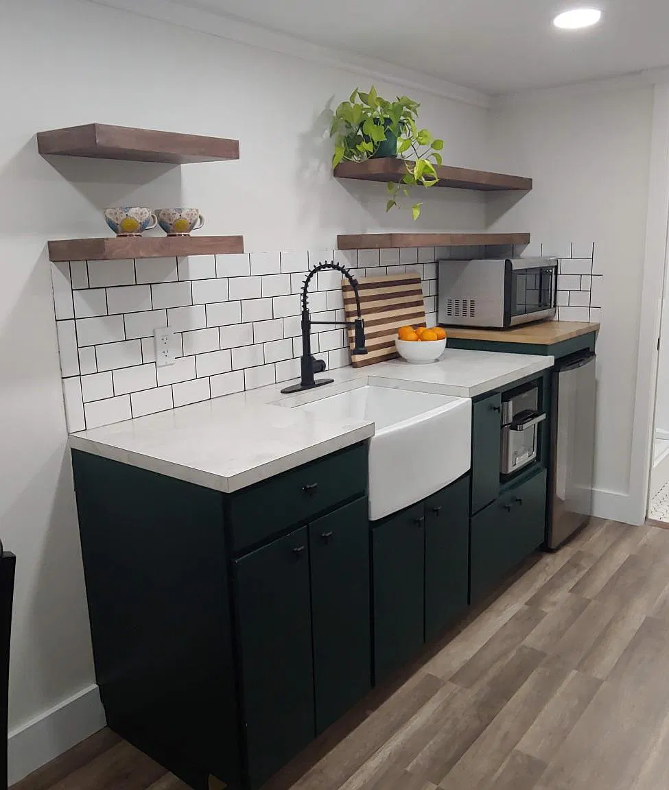 Studio, 220 sqft, $1,100 — Photo 1