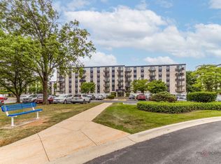 9118 Elmwood Dr #1K, Niles, IL 60714