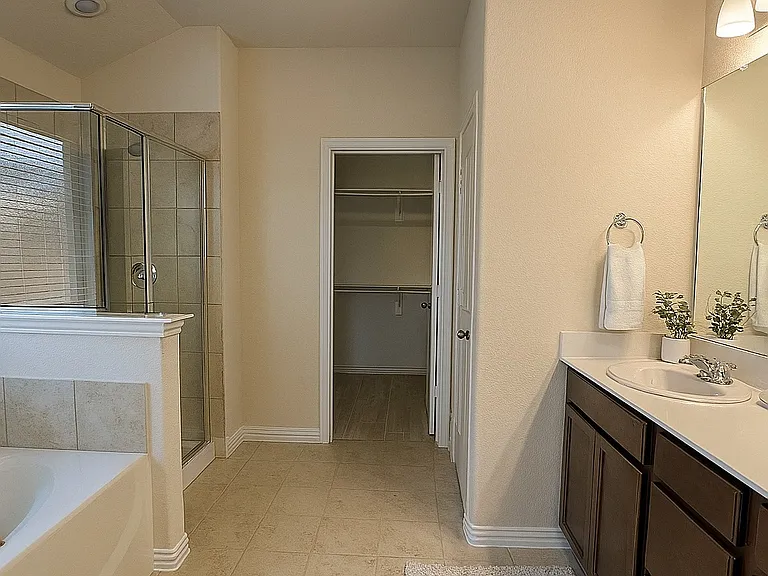 3920 Turquoise Ave — Photo 3
