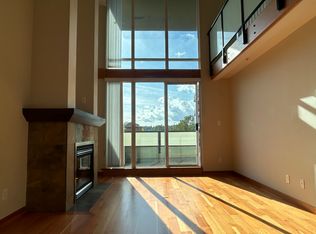 10 Renaissance Sq #307, New Westminster, BC V3M7B1