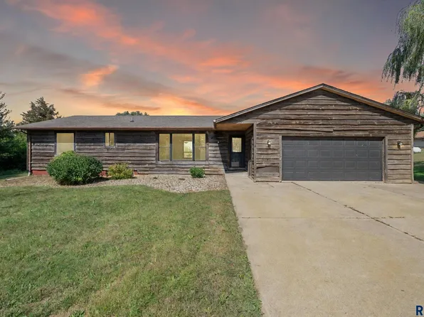 48186 265th St, Brandon, SD 57005